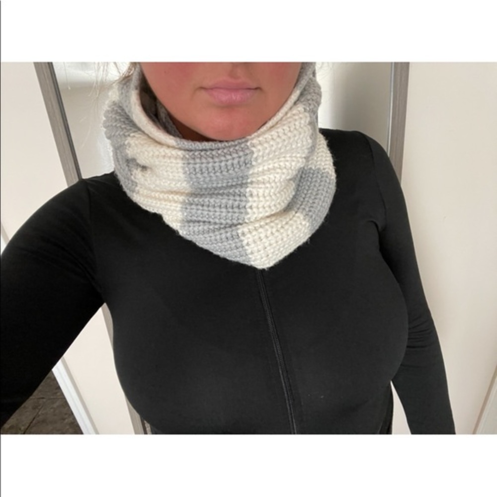 Aersopostale Striped Cable Knit Tube Scarf
